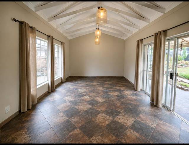 4 BEDROOM HOUSE FOR SALE IN ELARDUSPARK